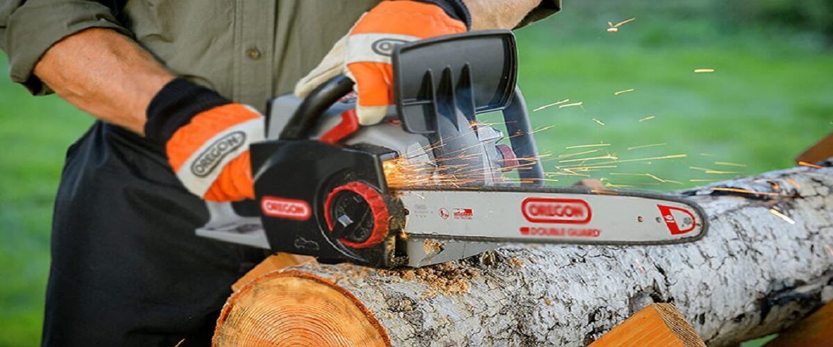 How to properly start a chainsaw step by step procedures 